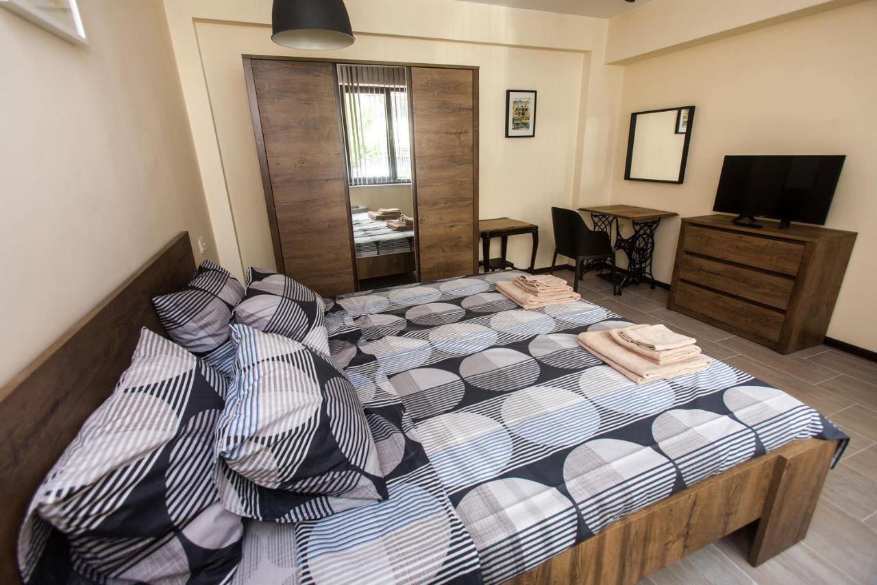 Готель Sofia Family House - Free Parking Екстер'єр фото