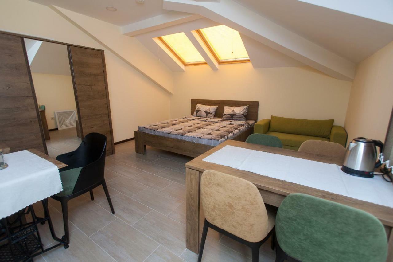 Готель Sofia Family House - Free Parking Екстер'єр фото