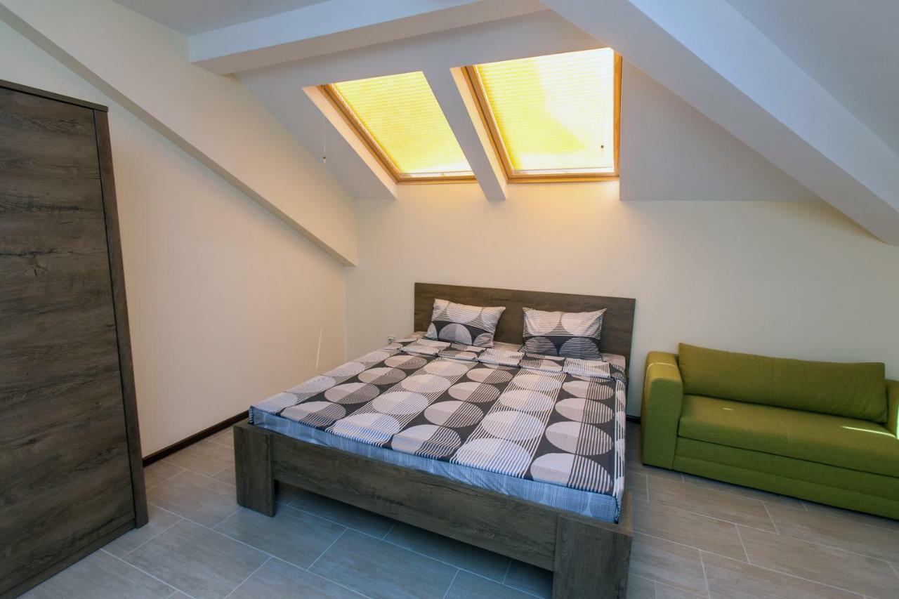 Готель Sofia Family House - Free Parking Екстер'єр фото