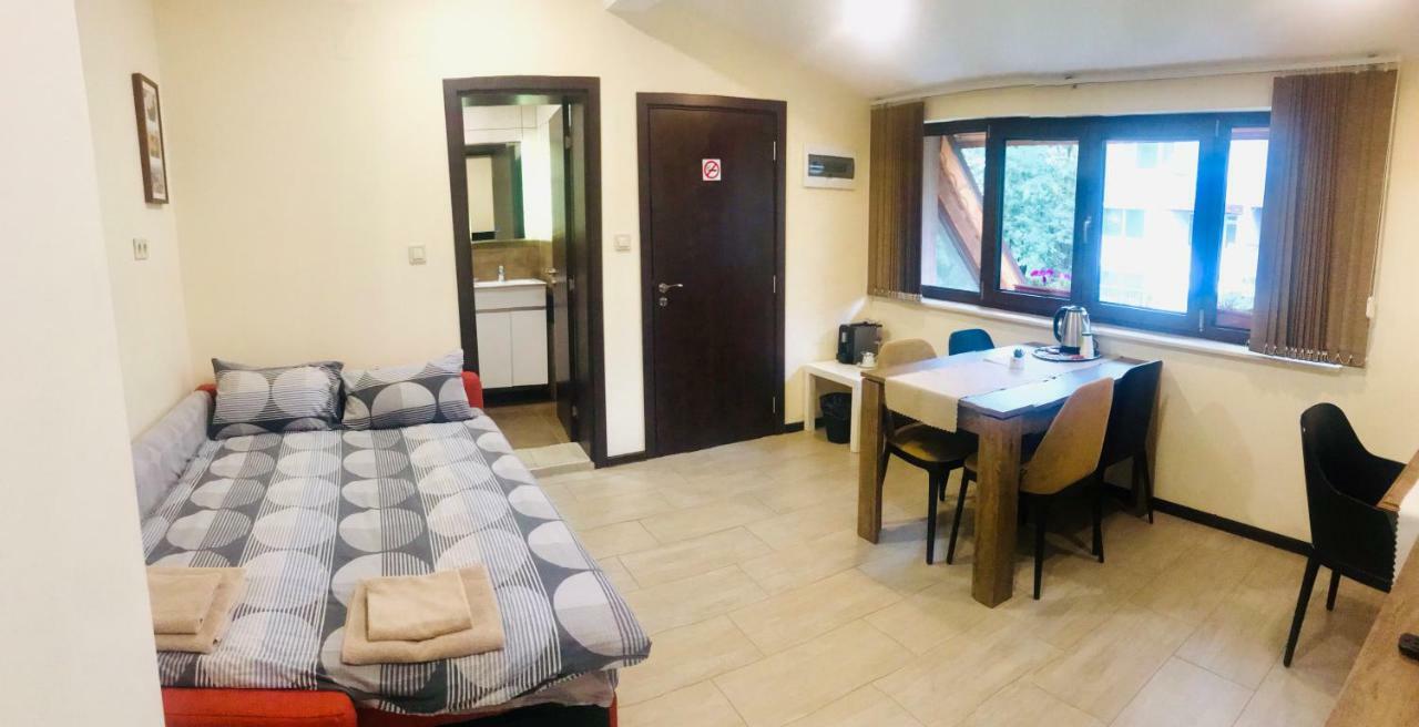 Готель Sofia Family House - Free Parking Екстер'єр фото