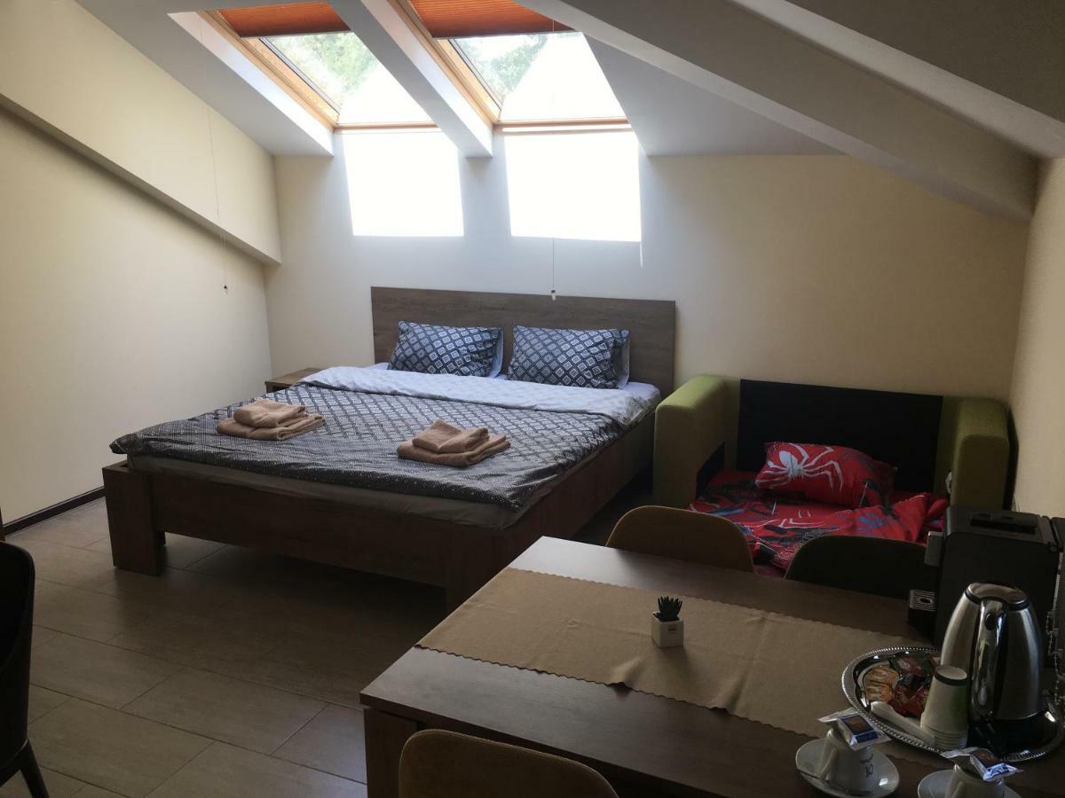 Готель Sofia Family House - Free Parking Екстер'єр фото