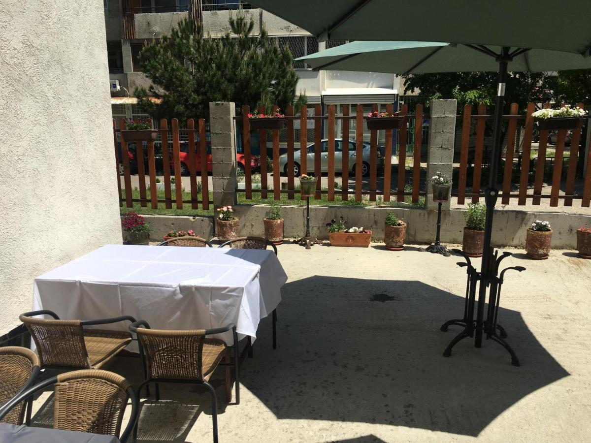 Готель Sofia Family House - Free Parking Екстер'єр фото