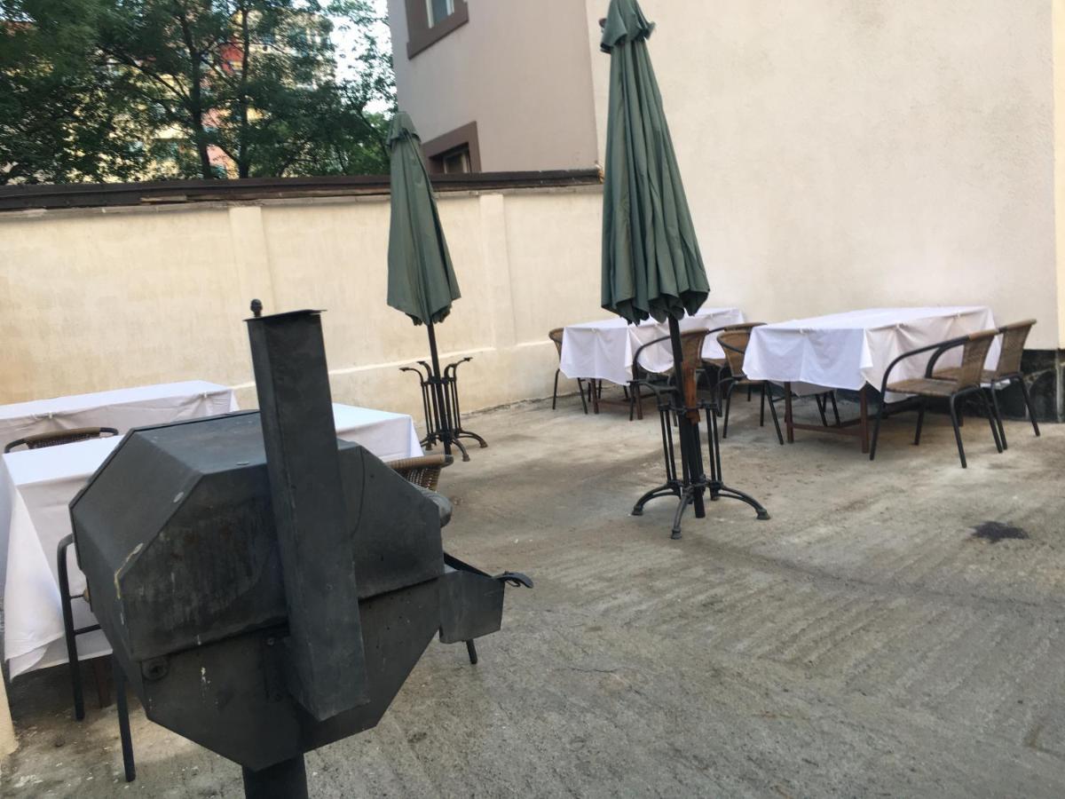 Готель Sofia Family House - Free Parking Екстер'єр фото