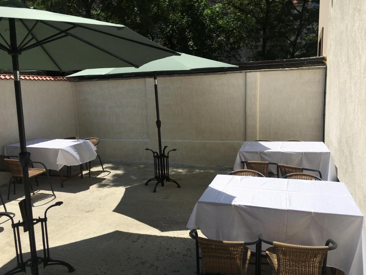 Готель Sofia Family House - Free Parking Екстер'єр фото